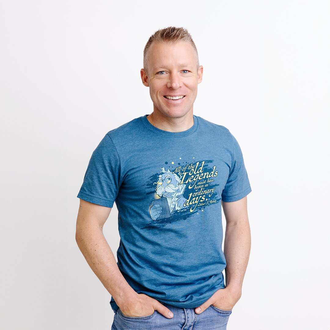 The Wingfeather Saga - Oskar T-Shirt - T-Shirts