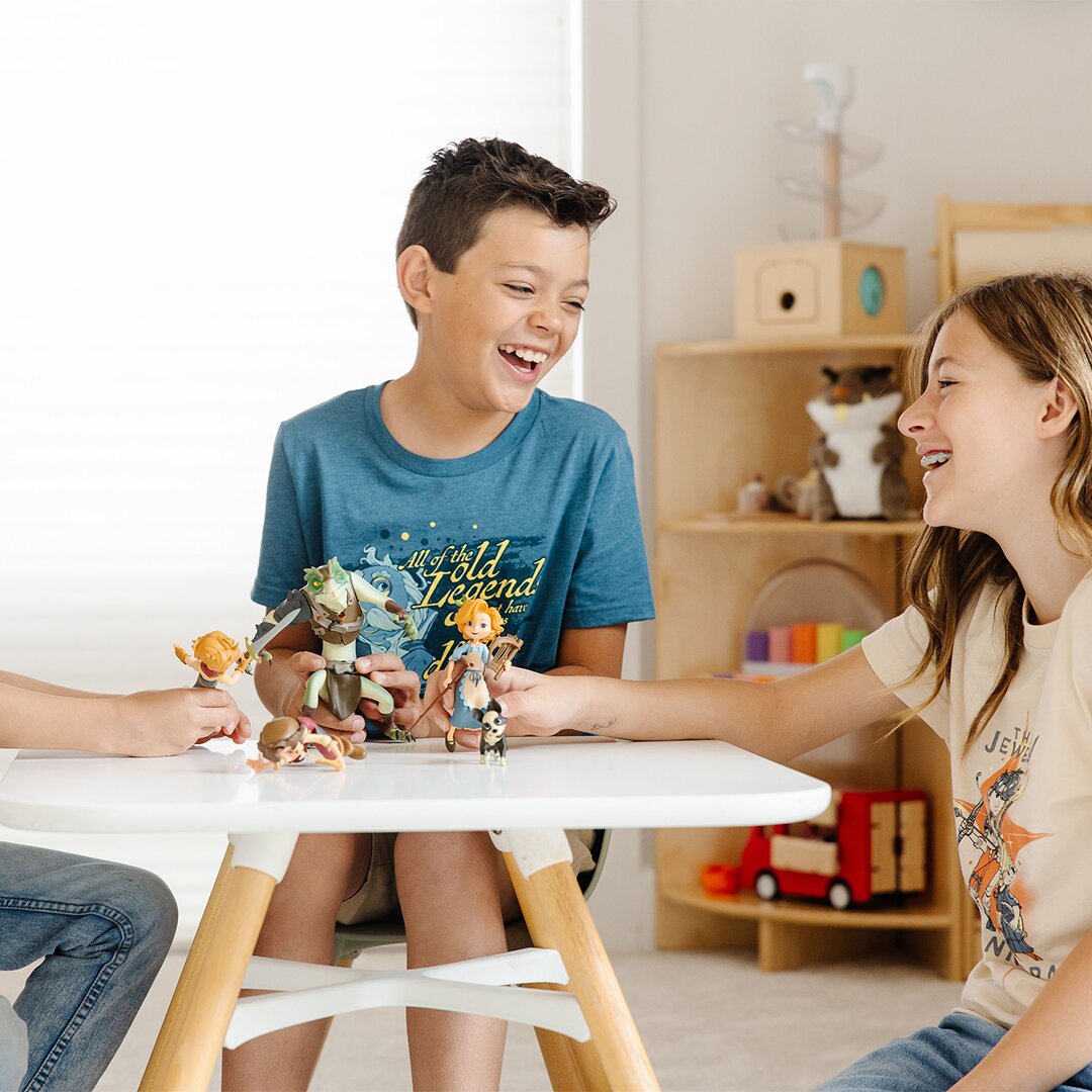 The Wingfeather Saga - Oskar T-Shirt - T-Shirts